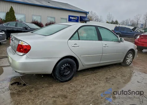 2005 Toyota Camry Le из США, поврежденный, VIN 4T1BE30K25U070320
